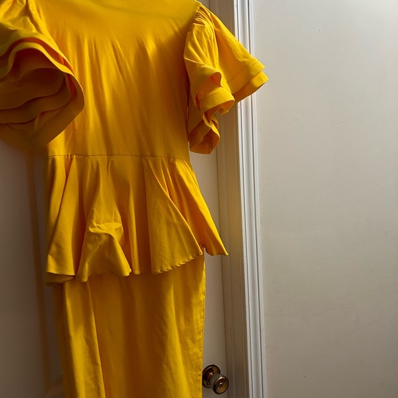 Yellow Dress - Picture 3 of 3